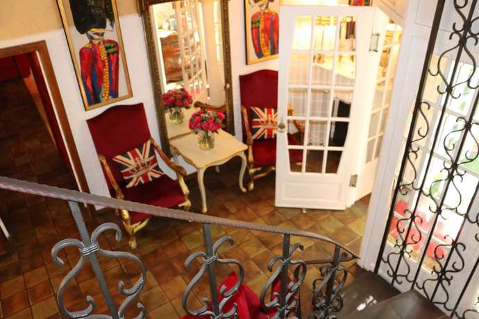 Imagen de los interiores del Hotel Ashley\'s Garden. Foto 19