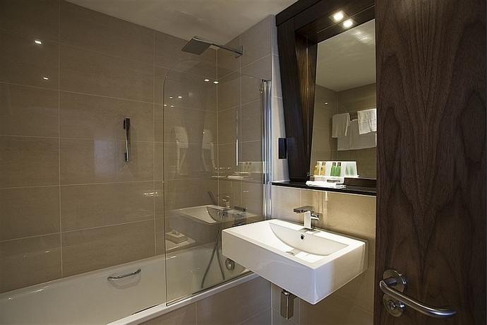 Imagen de la habitación del Hotel Ashling Dublin. Foto 8