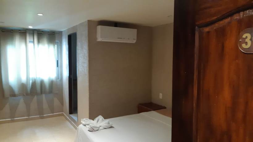 Imagen de la habitación del Hotel Ashly. Foto 10