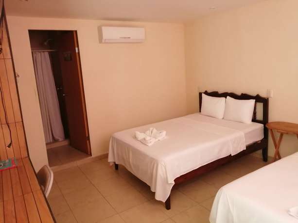 Imagen de la habitación del Hotel Ashly. Foto 17