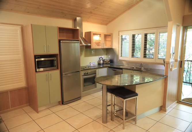 Imagen de la habitación del Hotel Ashmore Palms Holiday Village. Foto 5