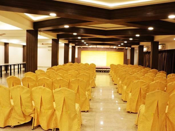 Imagen de los interiores del Hotel Ashray. Foto 12