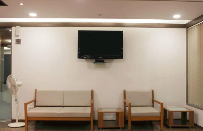Imagen de los interiores del Hotel Ashray Inn. Foto 13