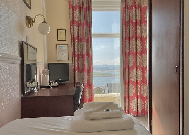 Imagen de la habitación del Hotel Ashton Court. Foto 4