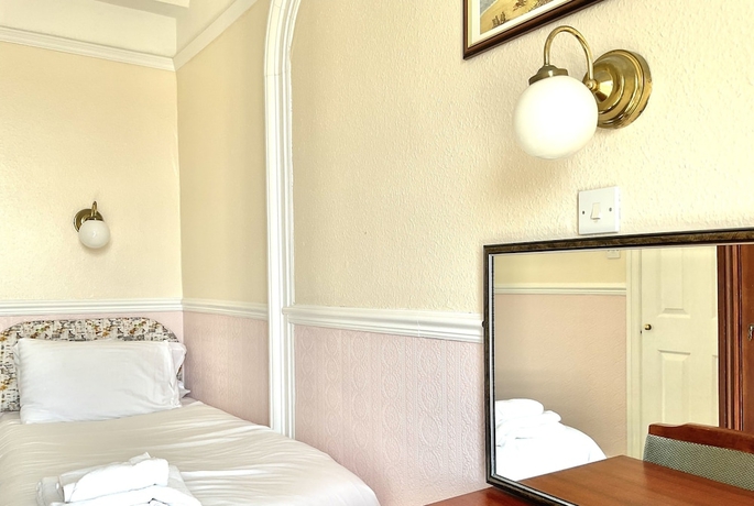Imagen de la habitación del Hotel Ashton Court. Foto 5