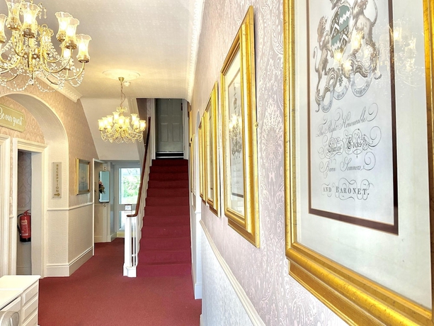 Imagen de los interiores del Hotel Ashton Court. Foto 12