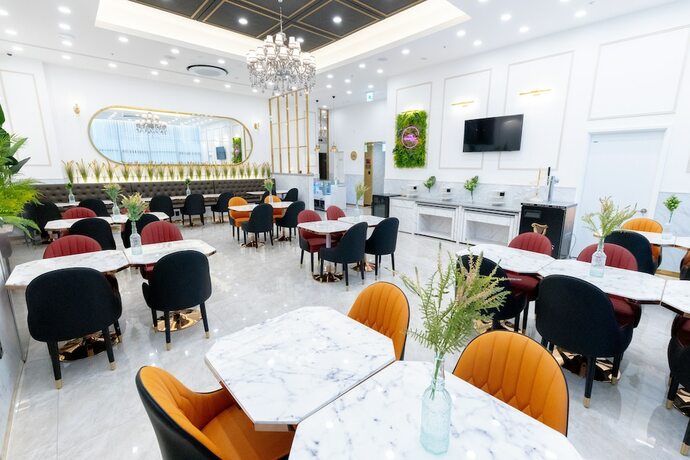 Imagen del bar/restaurante del Hotel Ashton. Foto 8