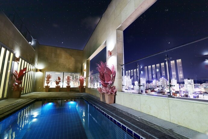 Imagen general del Hotel Ashton. Foto 6