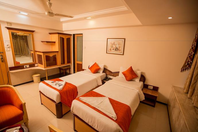 Imagen de la habitación del Hotel Ashwin. Foto 3