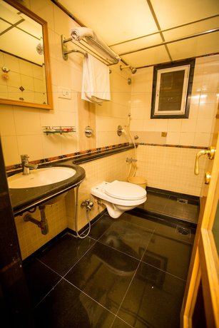 Imagen de la habitación del Hotel Ashwin. Foto 4
