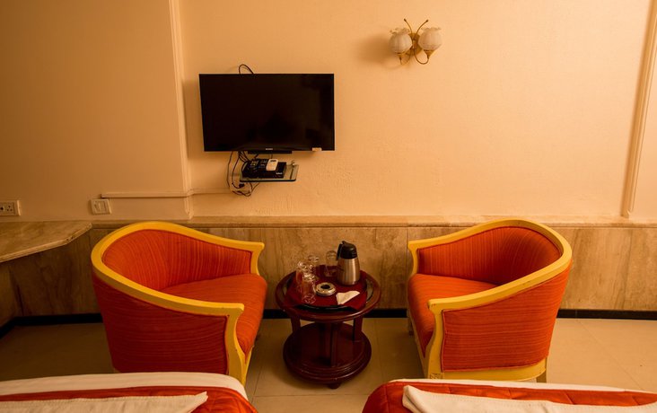 Imagen de la habitación del Hotel Ashwin. Foto 11
