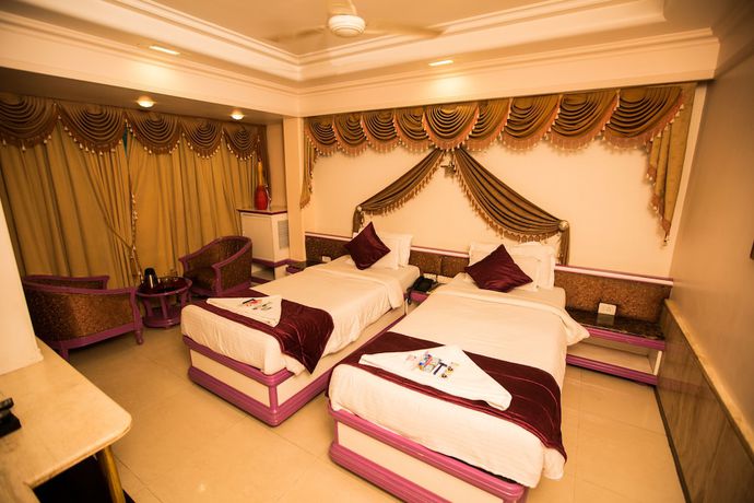 Imagen de la habitación del Hotel Ashwin. Foto 17