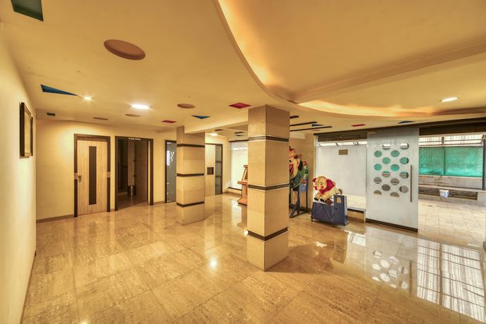 Imagen de los interiores del Hotel Ashwin Igatpuri, Pure Veg and Jain Food. Foto 6