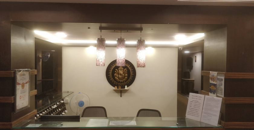 Imagen de los interiores del Hotel Ashwin Igatpuri, Pure Veg and Jain Food. Foto 7