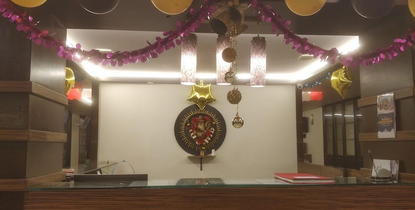 Imagen de los interiores del Hotel Ashwin Igatpuri, Pure Veg and Jain Food. Foto 11