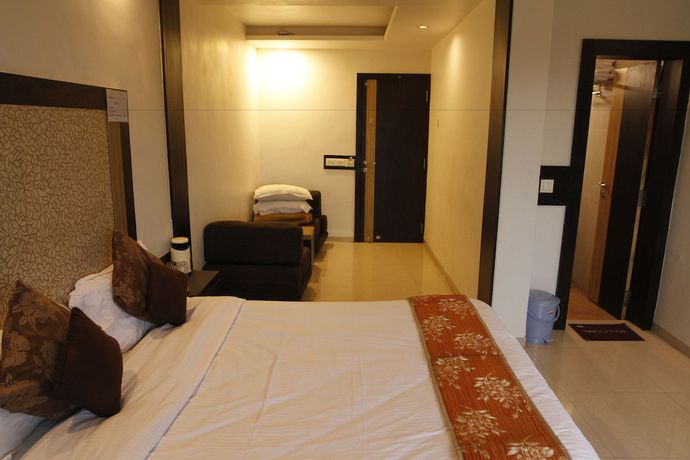 Imagen de la habitación del Hotel Ashwin Igatpuri, Pure Veg and Jain Food. Foto 4