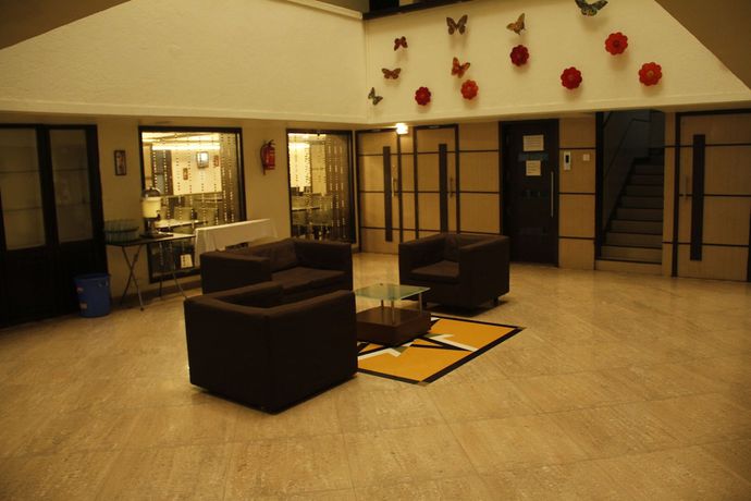 Imagen de los interiores del Hotel Ashwin Igatpuri, Pure Veg and Jain Food. Foto 18