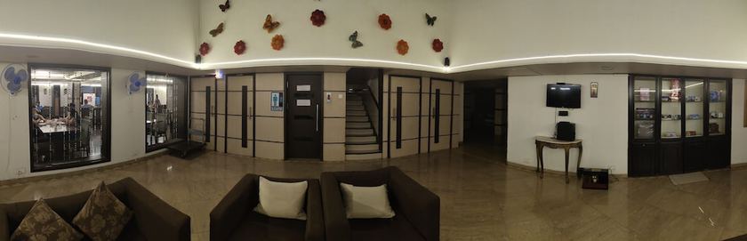 Imagen de los interiores del Hotel Ashwin Igatpuri, Pure Veg and Jain Food. Foto 19