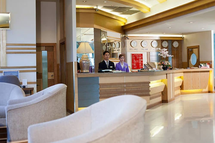 Imagen de los interiores del Hotel Asia Airport. Foto 18