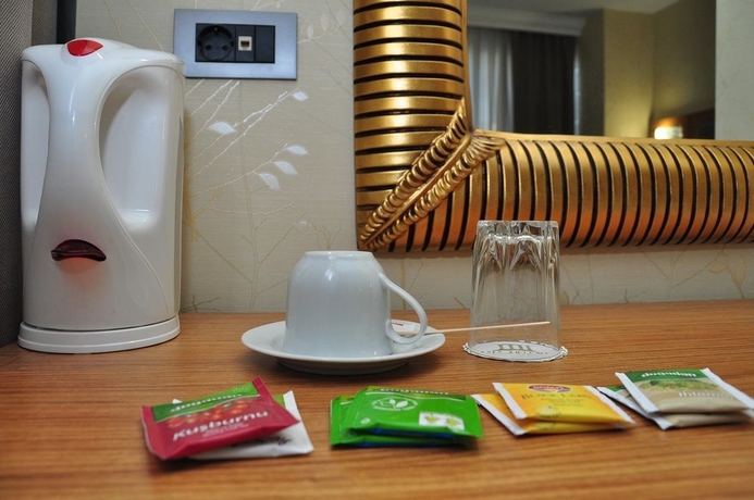 Imagen de la habitación del Hotel Asia Artemis Suite. Foto 10