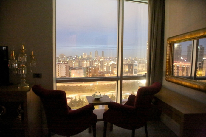 Imagen de la habitación del Hotel Asia Artemis Suite. Foto 11