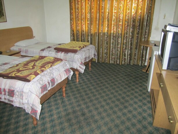 Imagen de la habitación del Hotel Asia. Foto 18