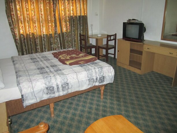 Imagen de la habitación del Hotel Asia. Foto 23