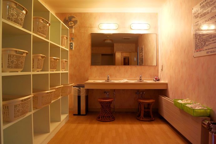 Imagen de los interiores del Hotel Asia Fujisan. Foto 17