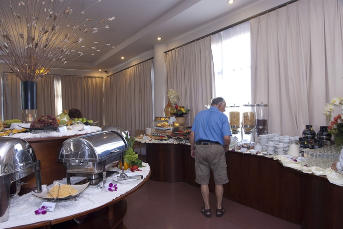 Imagen del bar/restaurante del Hotel Asia Hue. Foto 2