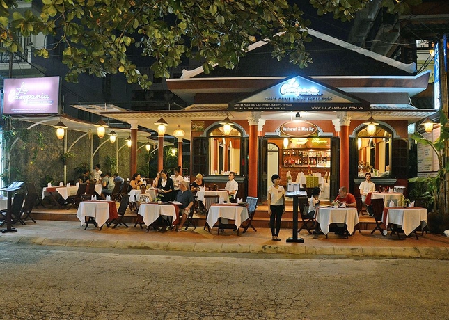 Imagen del bar/restaurante del Hotel Asia Hue. Foto 3