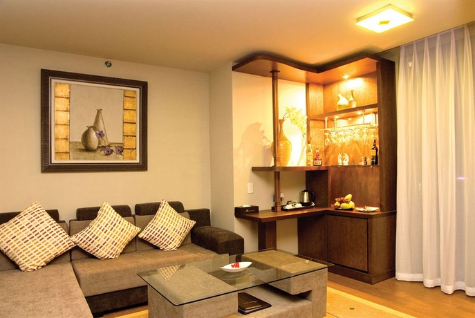 Imagen de los interiores del Hotel Asia Hue. Foto 12