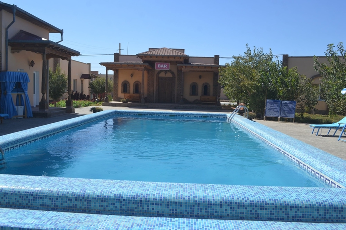 Imagen de la piscina del Hotel Asia Khiva. Foto 14