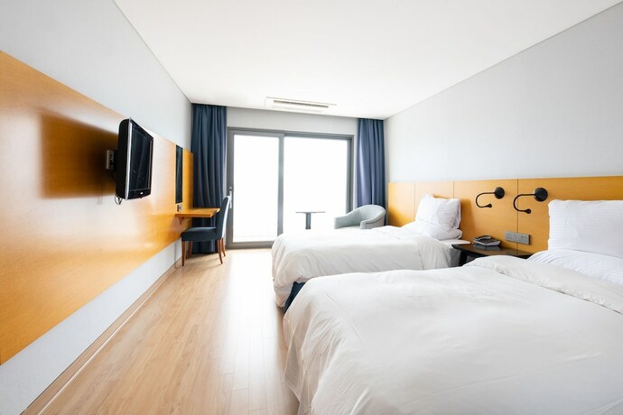Imagen de la habitación del Hotel Asia Lakeside. Foto 27