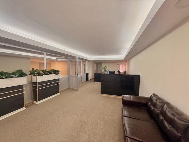 Imagen de los interiores del Hotel Asia Pacifico. Foto 15