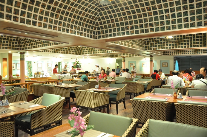 Imagen del bar/restaurante del Hotel Asia Pattaya. Foto 5