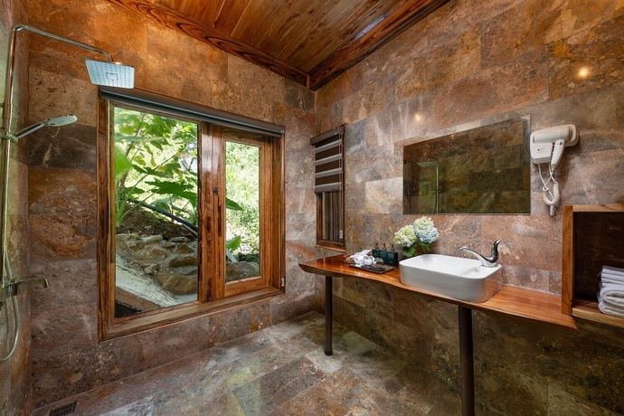 Imagen de la habitación del Hotel Asia Tropical Resort. Foto 2