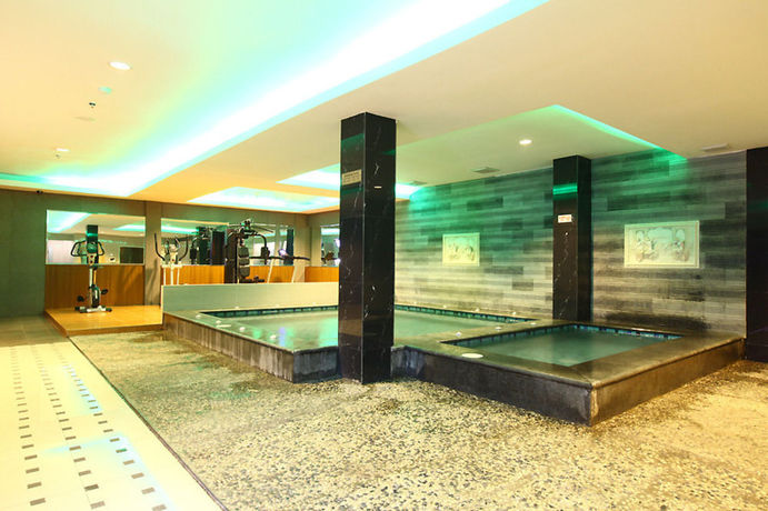 Imagen de los interiores del Hotel Asialink Premier Karawang. Foto 11