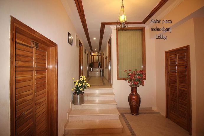 Imagen de los interiores del Hotel Asian Plaza Mcleodganj. Foto 19