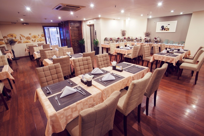 Imagen del bar/restaurante del Hotel Asian Ruby Park View. Foto 1