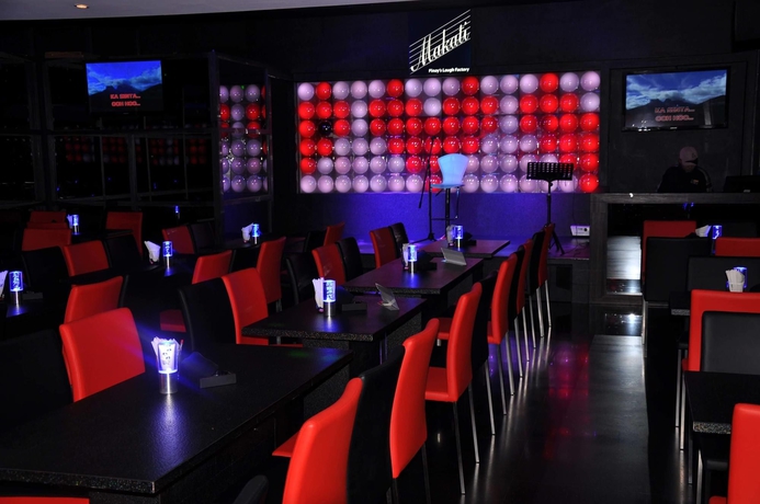 Imagen del bar/restaurante del Hotel Asiana Dubai. Foto 4