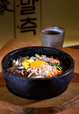 Imagen del bar/restaurante del Hotel Asiana Dubai. Foto 10