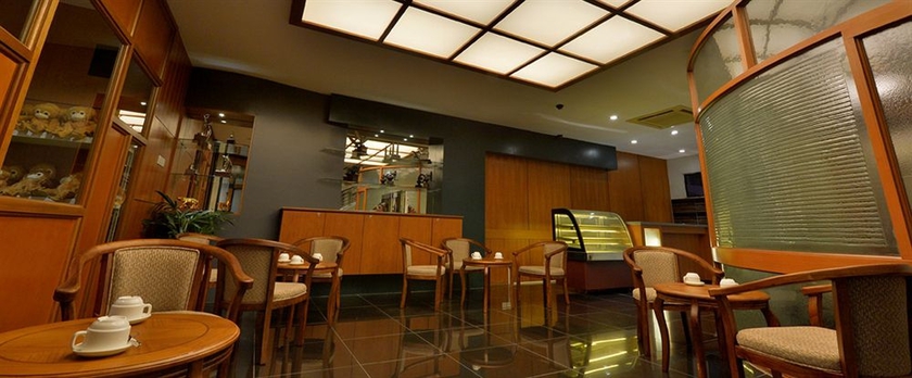 Imagen del bar/restaurante del Hotel Asiana. Foto 3