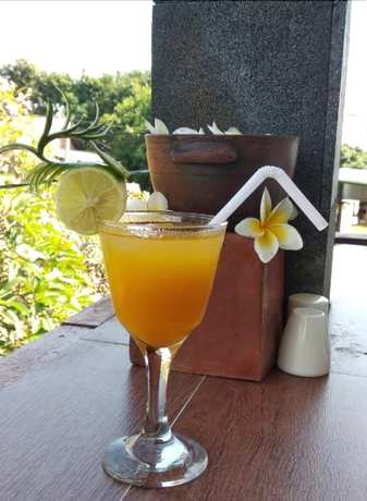 Imagen del bar/restaurante del Hotel Asiana Lovina. Foto 5