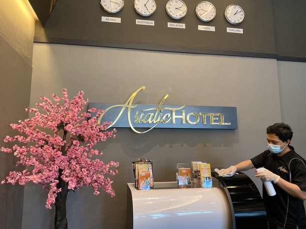Imagen de los interiores del Hotel Asiatic. Foto 12