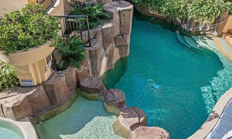 Imagen de la piscina del Hotel Asiatic Suite At Nautilus Mooloolaba. Foto 26