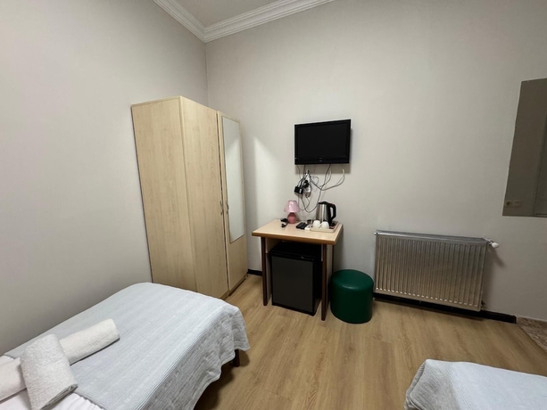 Imagen de la habitación del Hotel Asil. Foto 6