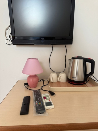 Imagen de la habitación del Hotel Asil. Foto 10
