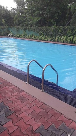 Imagen de la piscina del Hotel Asiri. Foto 10