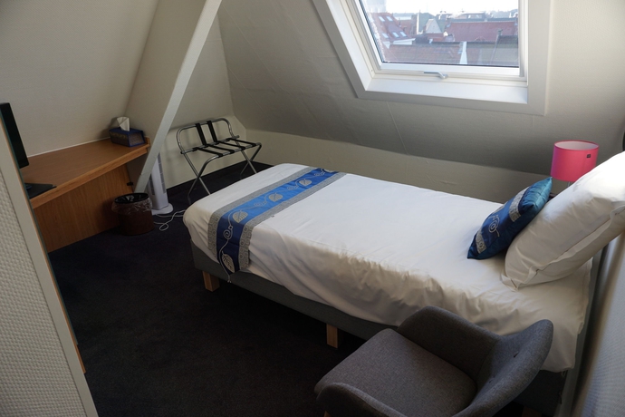 Imagen de la habitación del Hotel Asiris. Foto 3