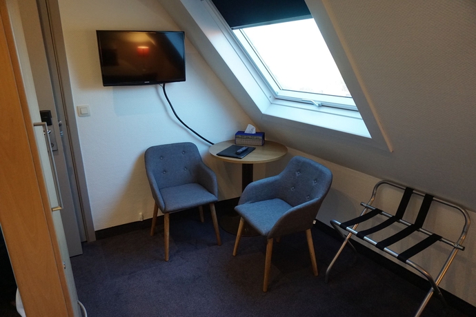 Imagen de los interiores del Hotel Asiris. Foto 9